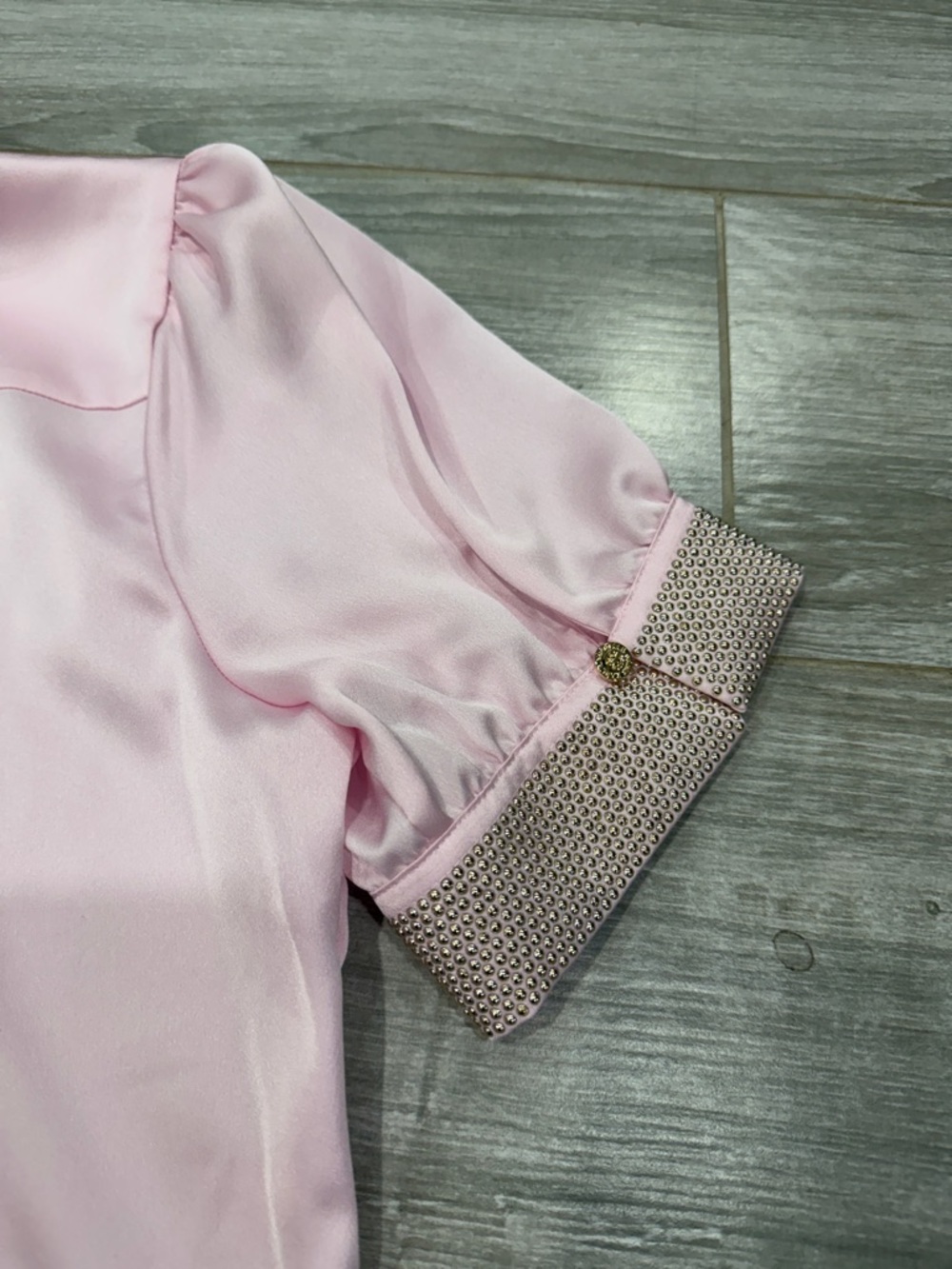 Karl Lagerfeld Paris Pink Satin Short-Sleeve Button-Up Blouse L - Picture 9 of 10